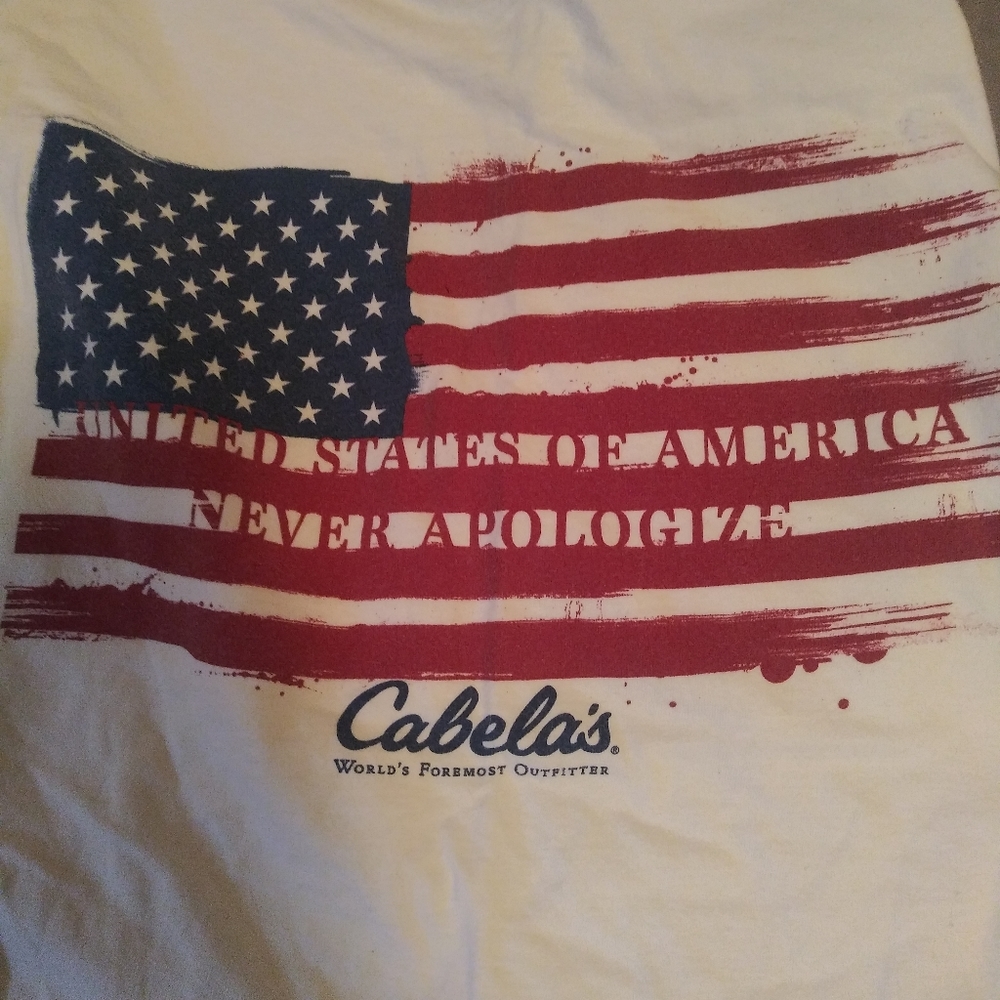 Cabelas men shirt size medium